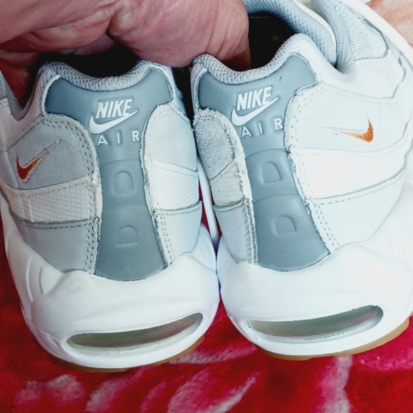 Nike Air Max 95 'Pure Platinum/Streetwear/Lifestyle/Running Shoes Size 10 Men - Picture 4 of 9